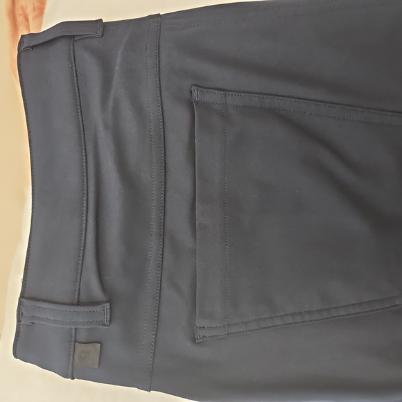 Lululemon ABC pant - Picture 2 of 7